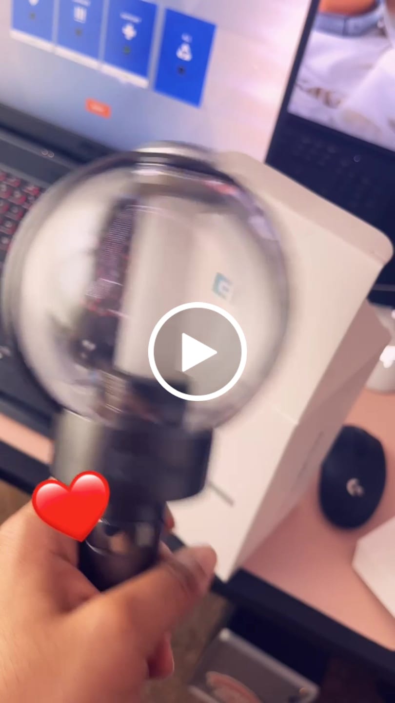 Customer video review of ENHYPEN - OFFICIAL LIGHT STICK VER.2