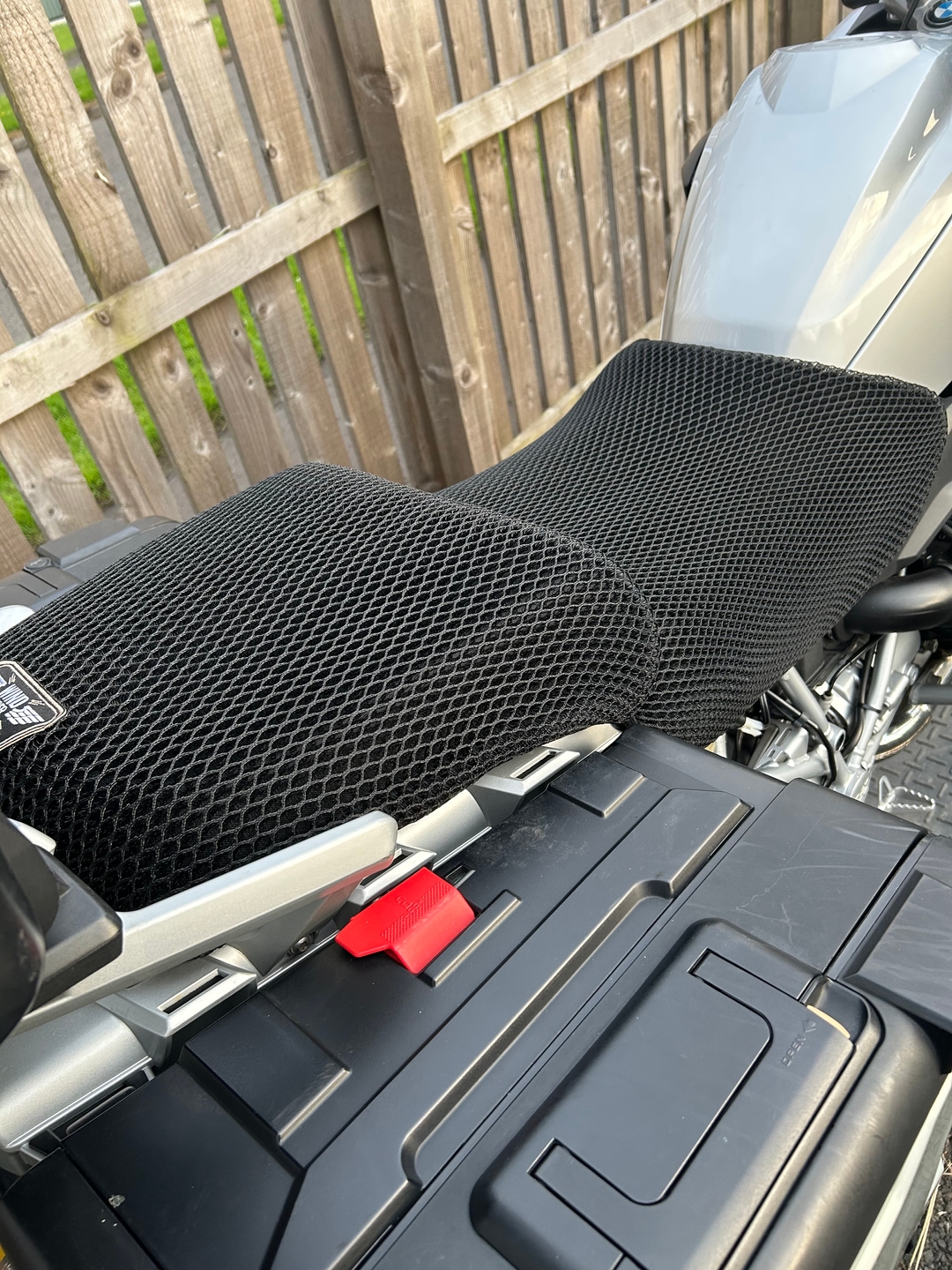 Wind Rider mesh seat cover on a BMW R 1200 GS
