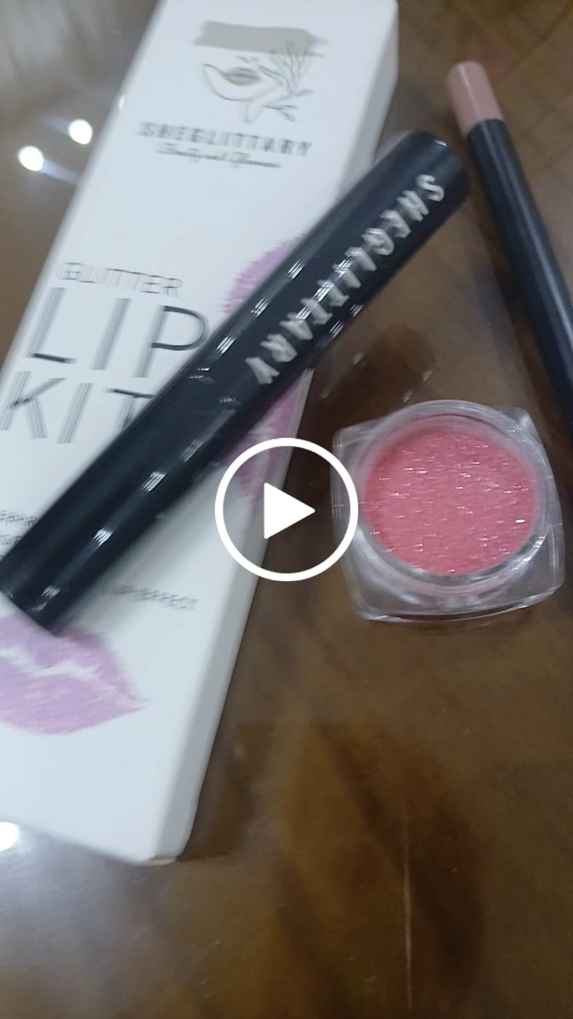 Customer video review of Pretty Glitter Lip Kit