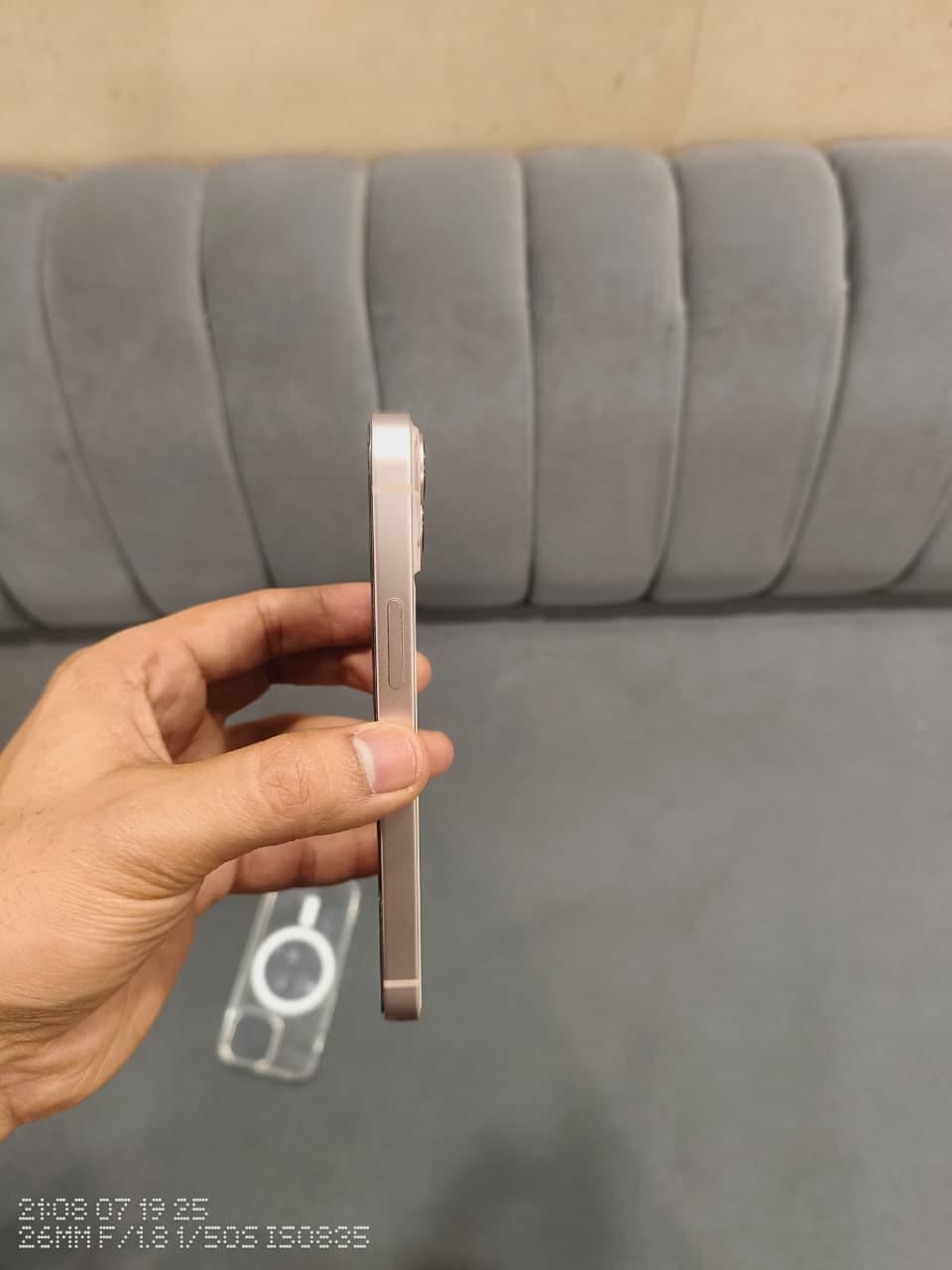Customer photo review of Apple iPhone 13 mini - Refurbished