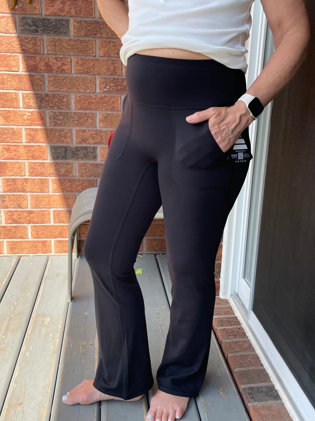Customer photo review of MixUp Flared Leggings