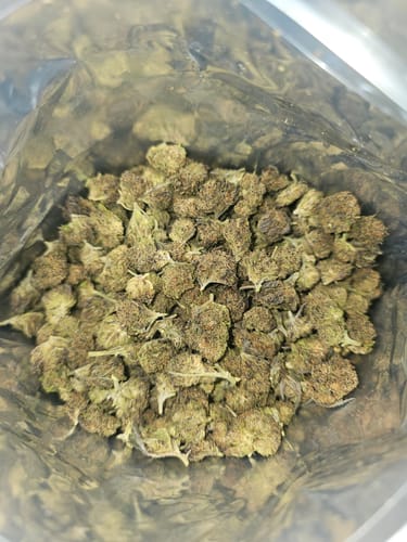 Customer photo review of Cheap THCA Smalls Pound