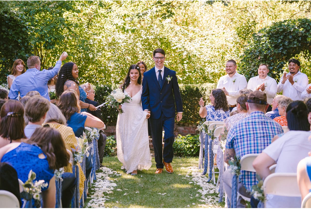 Customer photo review of White Rose Petals