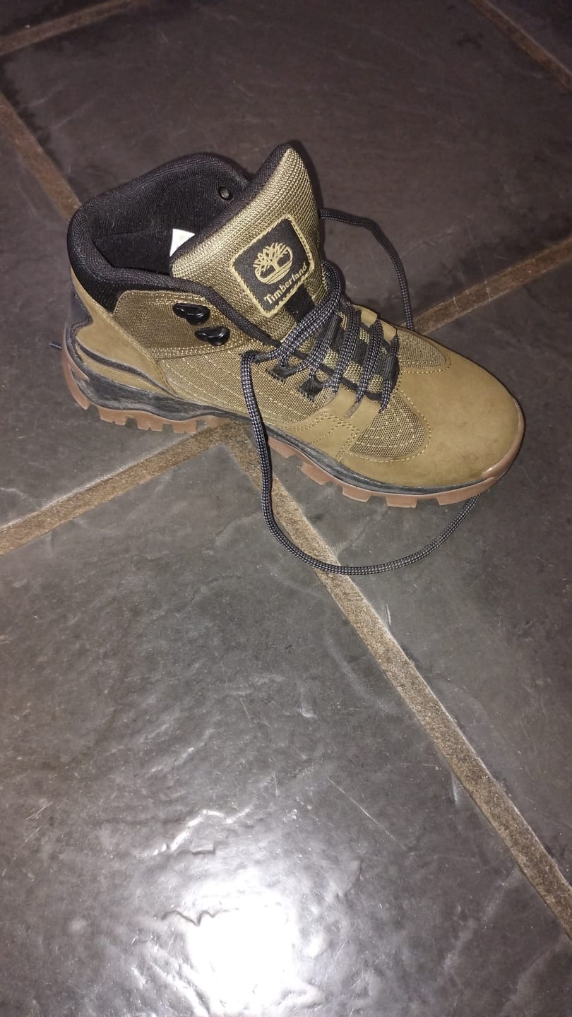 Customer photo review of Botas Timberland Mt. Maddsen Mid Lace Oliva Marrón