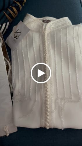 Customer video review of Kaftan Liam White