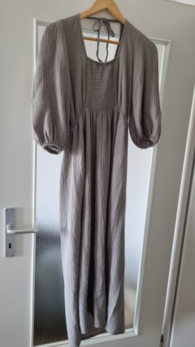 Customer photo review of Ana Musselin Shorts - Beige