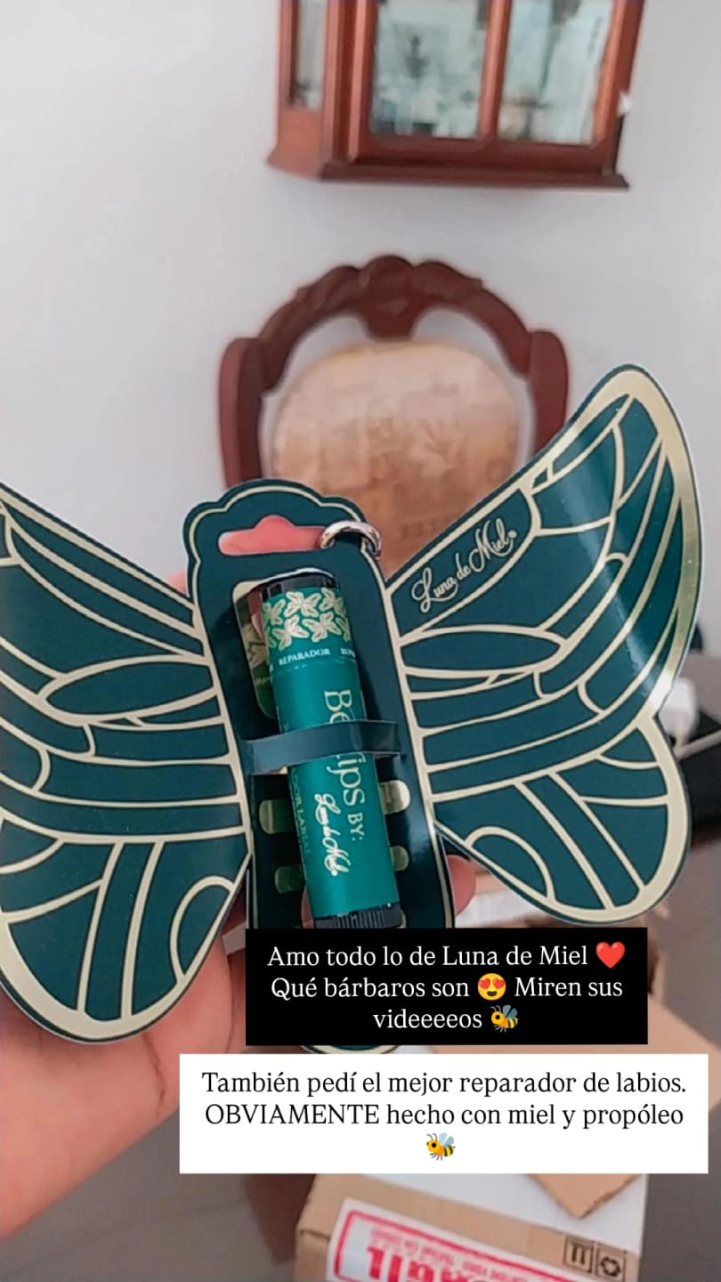 Customer photo review of Beelips / Reparador labial