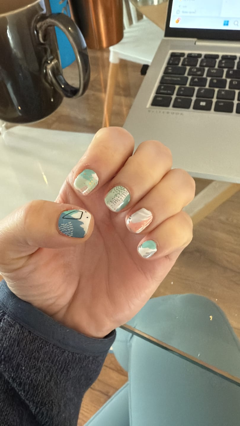 Customer photo review of Tropical Nail | Stickers de Esmalte