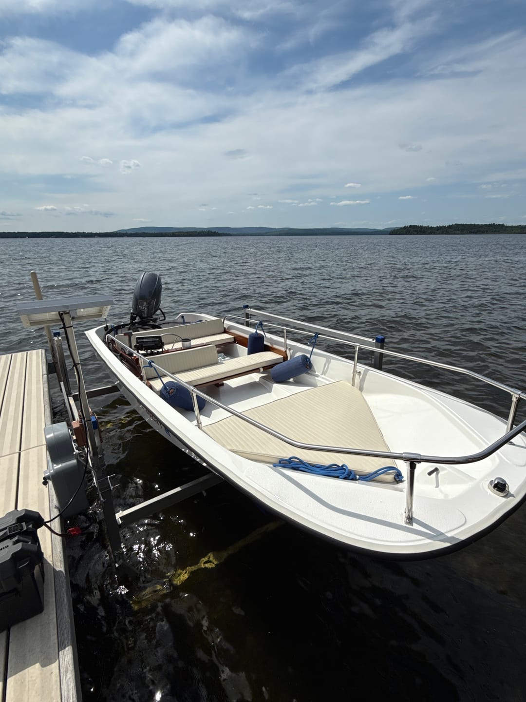 Customer photo review of Boston Whaler Classic 15' Bow Cushion