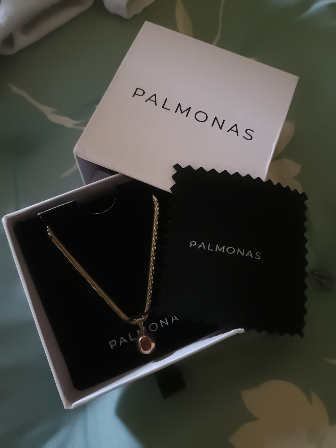 Customer photo review of Ridge Heart T-Bar Necklace