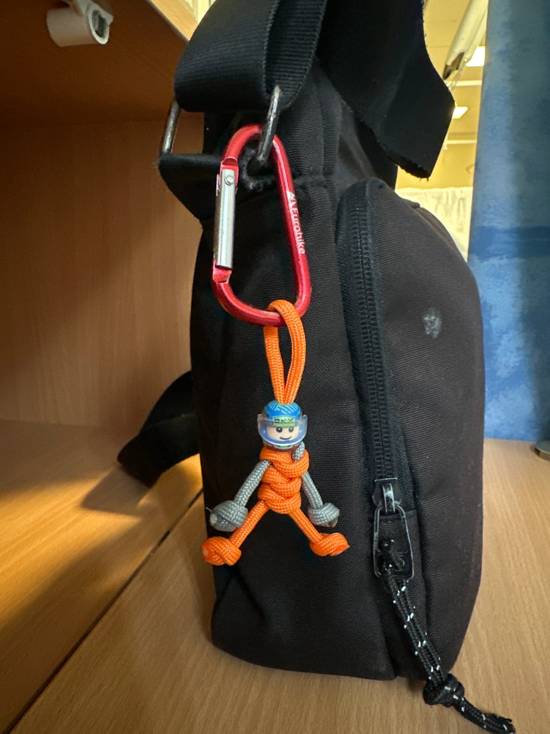 Customer photo review of Limited Edition Oscar Piastri Racing Paracord Buddy Keychain