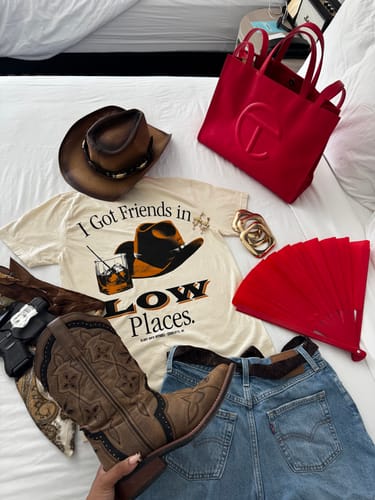 Customer photo review of Glory Days Apparel - I Got Friends In Low Places T-Shirt