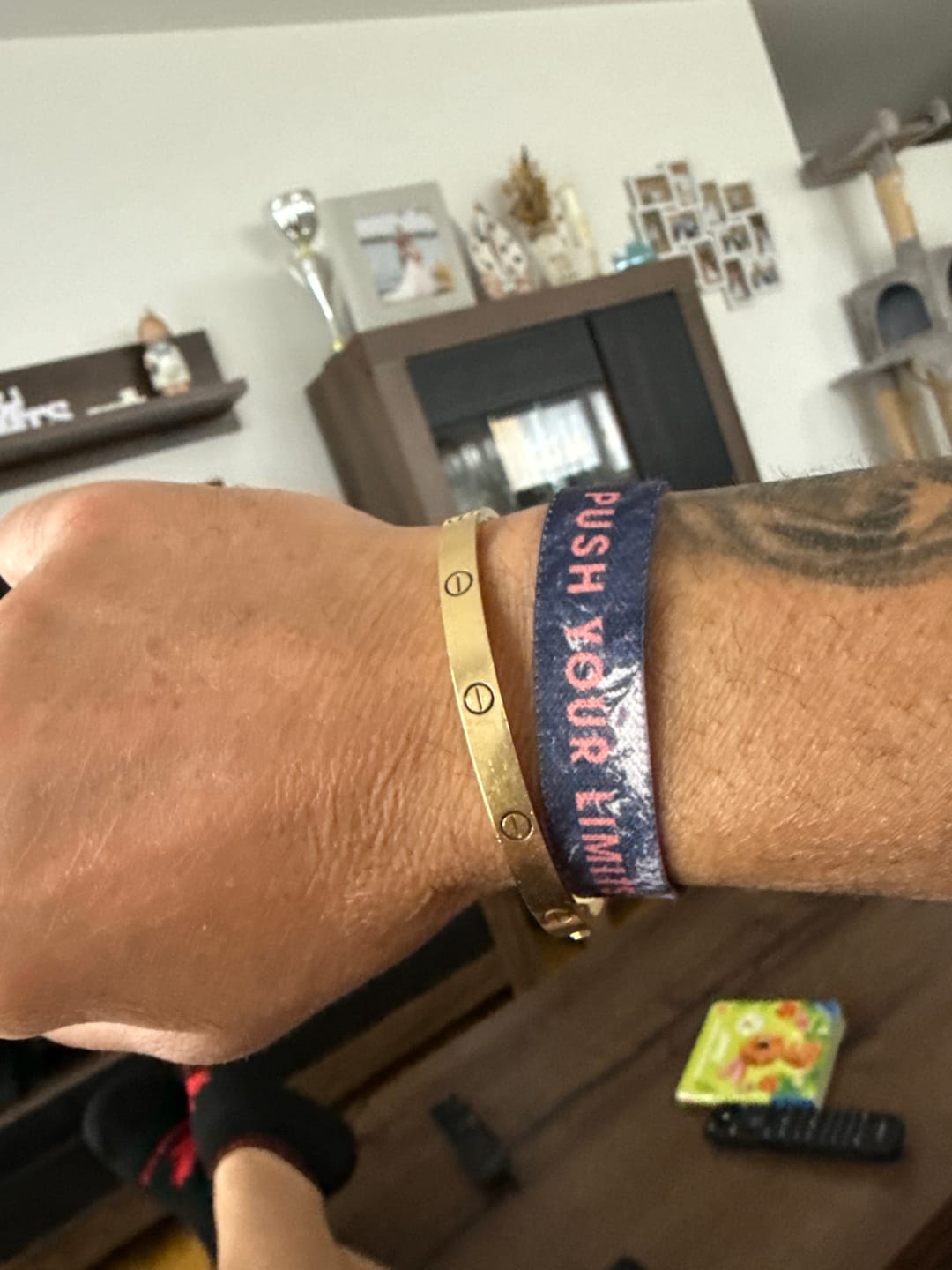 Customer photo review of Push Your Limits - Elastisches Armband
