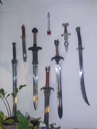 Customer photo review of Conan Father Broken Sword of Conan in $77 with Stand from Conan The Barbarian (Spring Steel & D2 Steel versions are Available)-Conan Swords