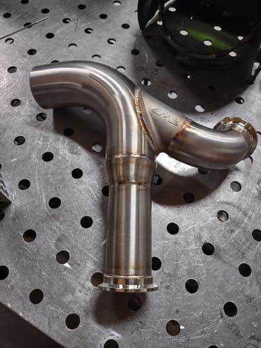 Customer photo review of High Flow Wastegate Merge for 45/46/50mm Wastegate and 2.5" Tubing on Mandrel Bend 21-13003
