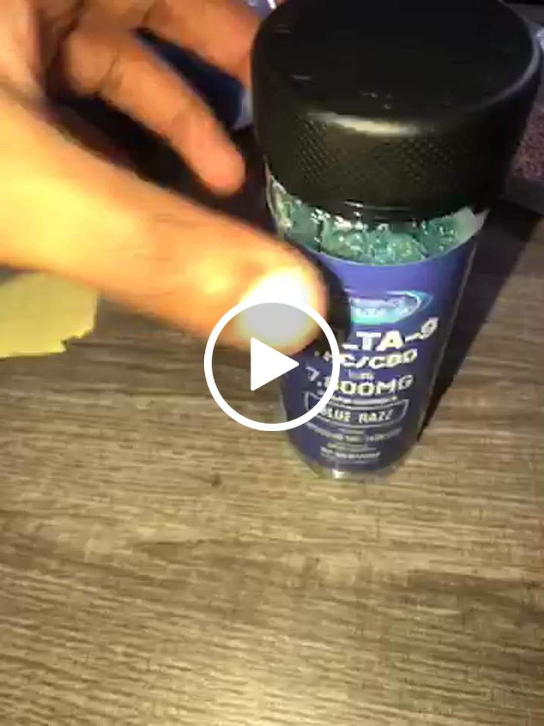 Customer video review of 25:1 Delta-9 THC/CBD Blue-Razz Gummies