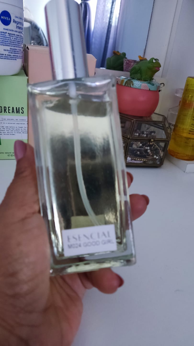 Customer photo review of M024 Inspirado en: Good Girl - Carolina Herrera