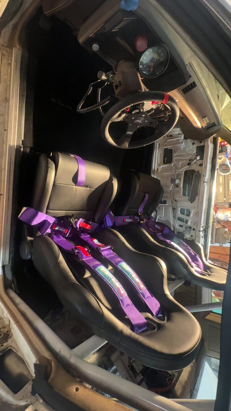 Customer photo review of Motion Raceworks Single Push Button Steering Wheel Bracket 15-00004
