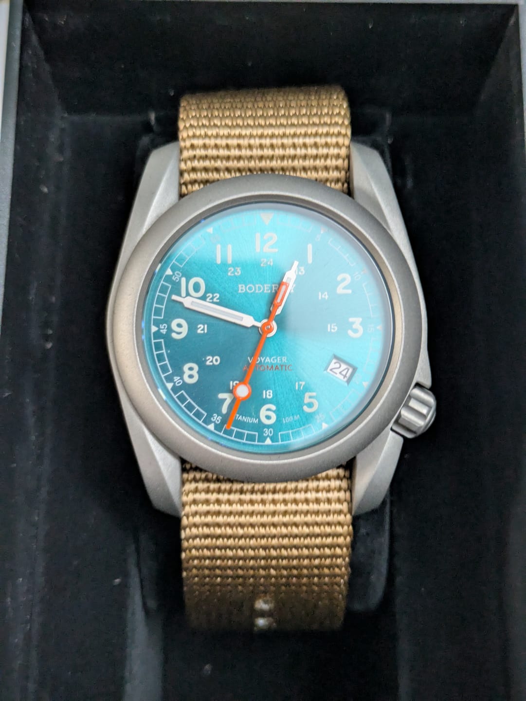 Customer photo review of VOYAGER - 100M Waterproof Titanium Automatic Field Watch | Peacock Green