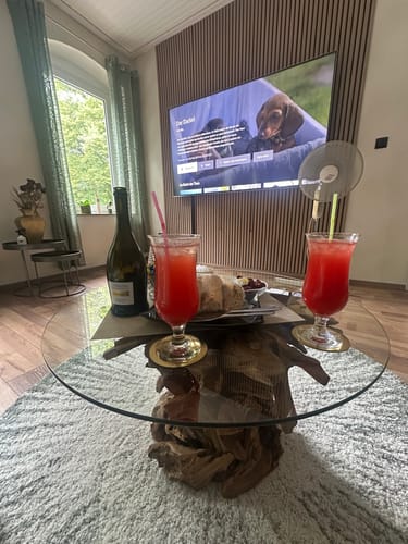 Customer photo review of ExotischerLeben Couchtisch Wurzelholz Couchtisch IKAL – Naturdesign für modernes Wohnen, Glasscheibe Ø 80 cm, Stärke 8mm, gehärtet