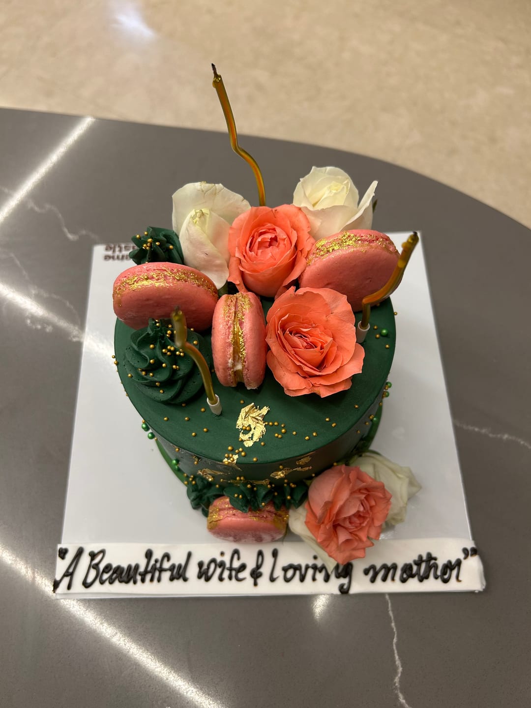 Customer photo review of Custom Floral Cake Online
