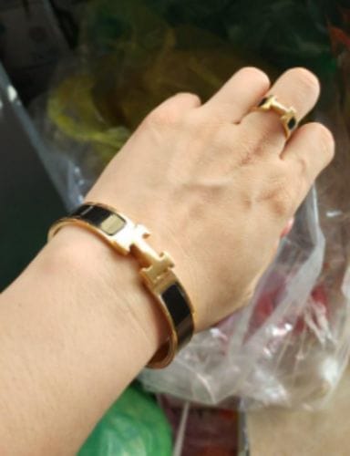Customer photo review of H BLACK BRACELET
