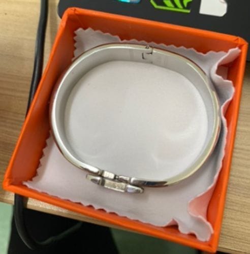 Customer photo review of H BRACELET 12MM PINK
