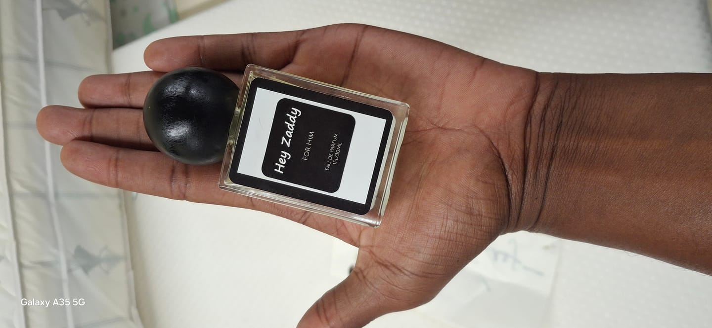 Customer photo review of Men's Cologne