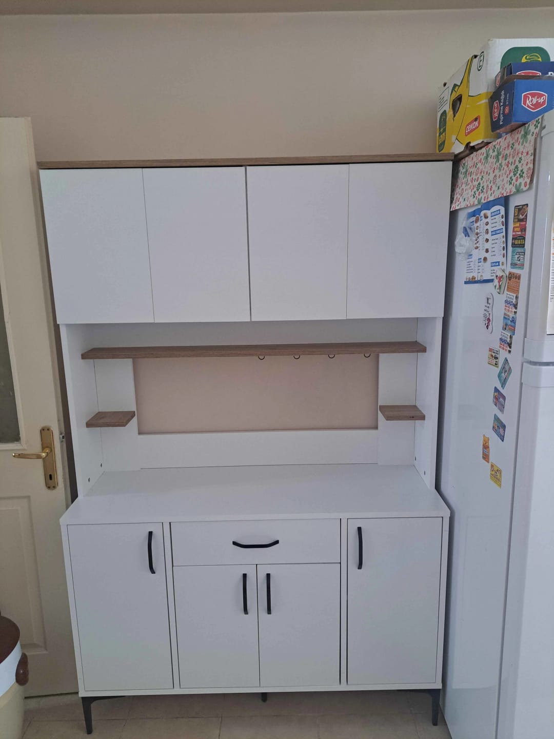 Customer photo review of Rani JE168 Çok Amaçlı Dolap 6 Kapaklı 2 Çekmeceli Kiler Mutfak Dolabı Beyaz - Sepet Ceviz