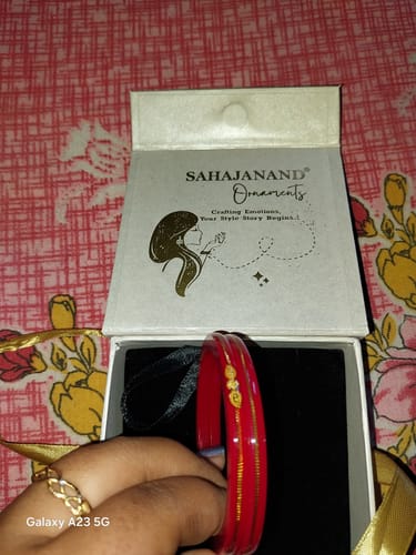 Customer photo review of Red - Divya Shringar Bangles (916 22k)