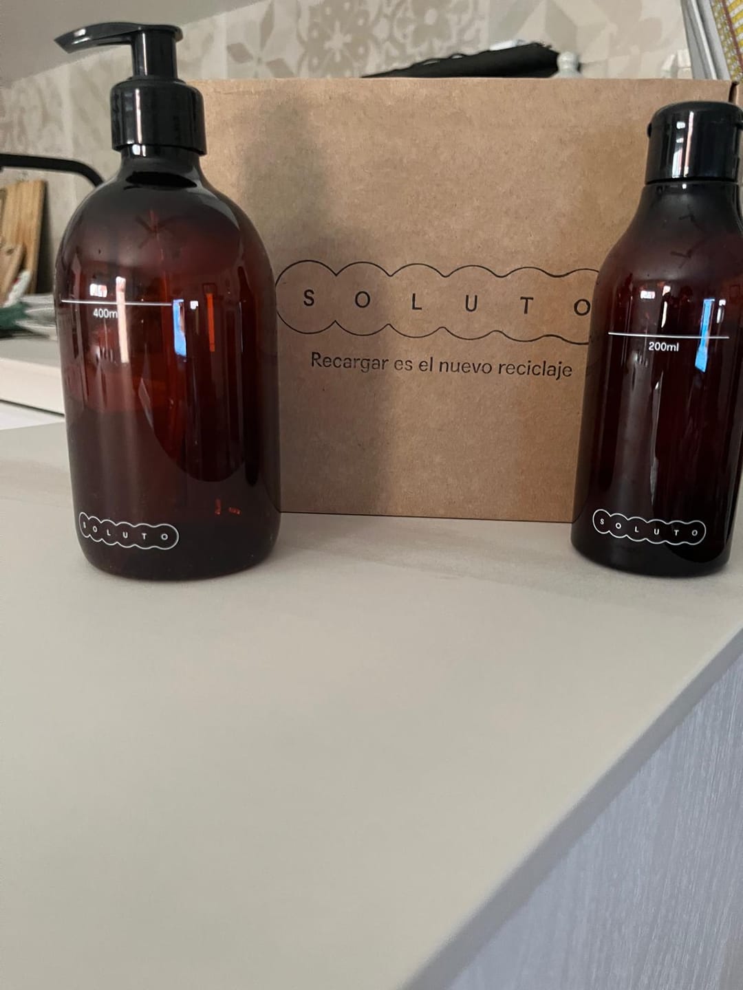 Customer photo review of Botella Soluto Champú