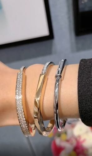 Customer photo review of LOCK BRACELET 8 DIAMOND