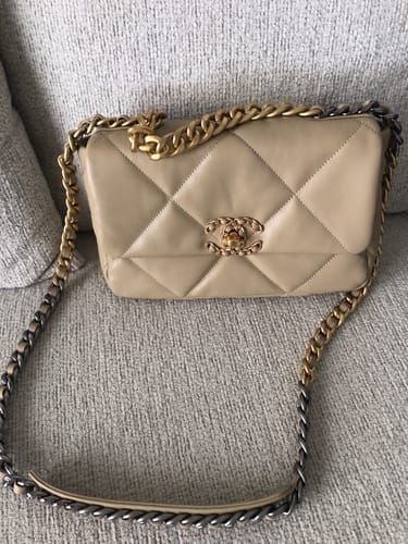 Customer photo review of 19 FLAP BAG CREAM GOATSKIN GOLD HARDWARE