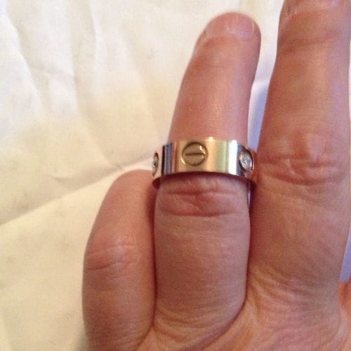 Customer photo review of LOVE RING 5.5MM 3 DIAMONDS PINK GOLD