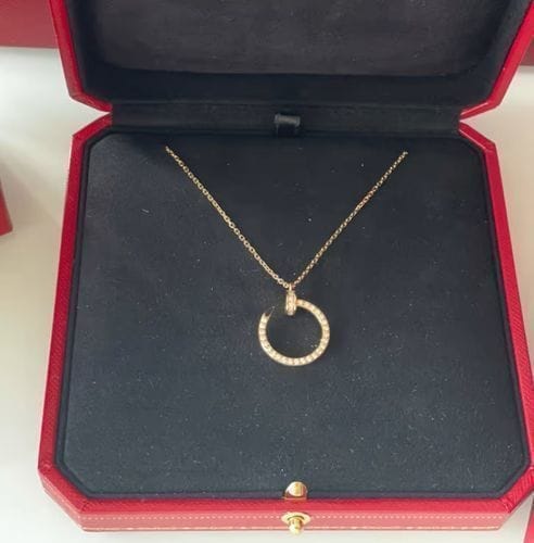 Customer photo review of JUSTE NECKLACE GOLD DIAMONDS