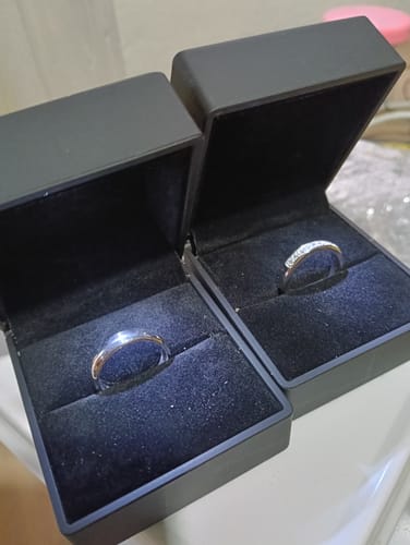 Customer photo review of Palacio Real Wedding Rings
