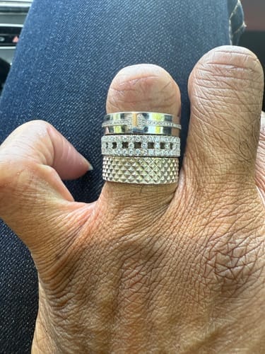 Customer photo review of T TRUE DIAMOND 5.5MM RING