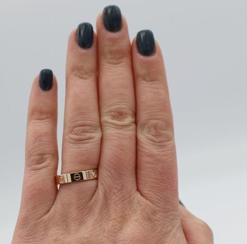 Customer photo review of LOVE RING 4MM 1 DIAMOND GOLD
