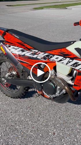 Customer video review of SLICKRACING - GRAPHICS KIT
