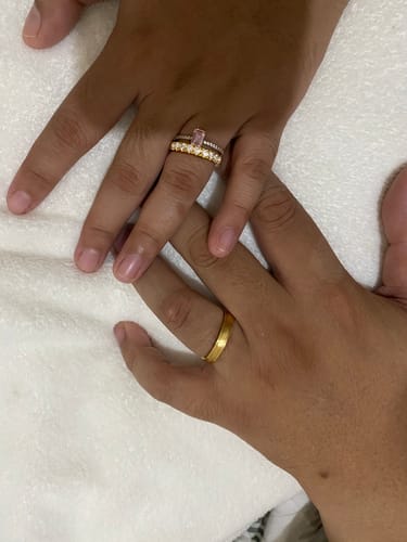 Customer photo review of Minimalist Tres Modified Wedding Rings