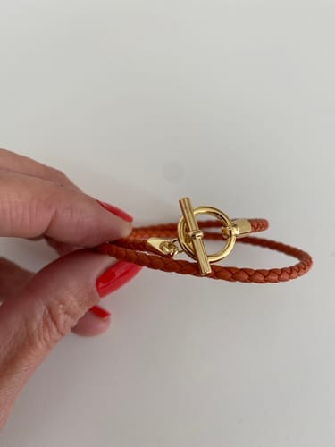 Customer photo review of GLENAN DOUBLE TOUR GOLD LEATHER BRACELET