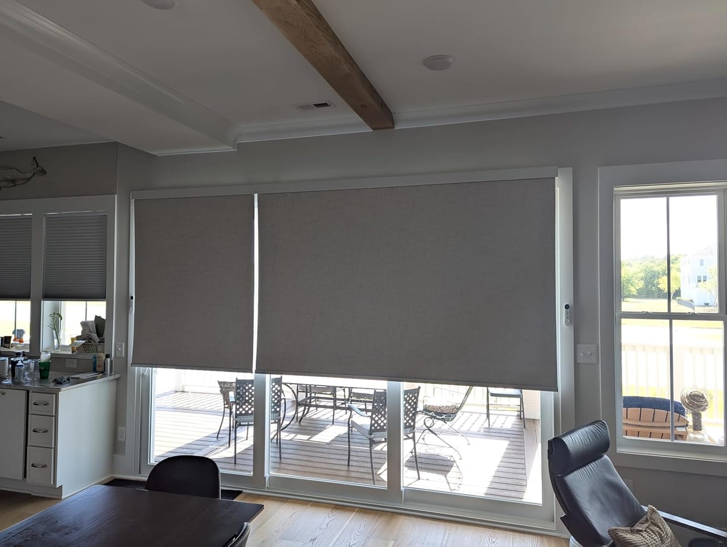 Customer photo review of Bringnox Motorized Roller Shades 100% Blackout Vigor