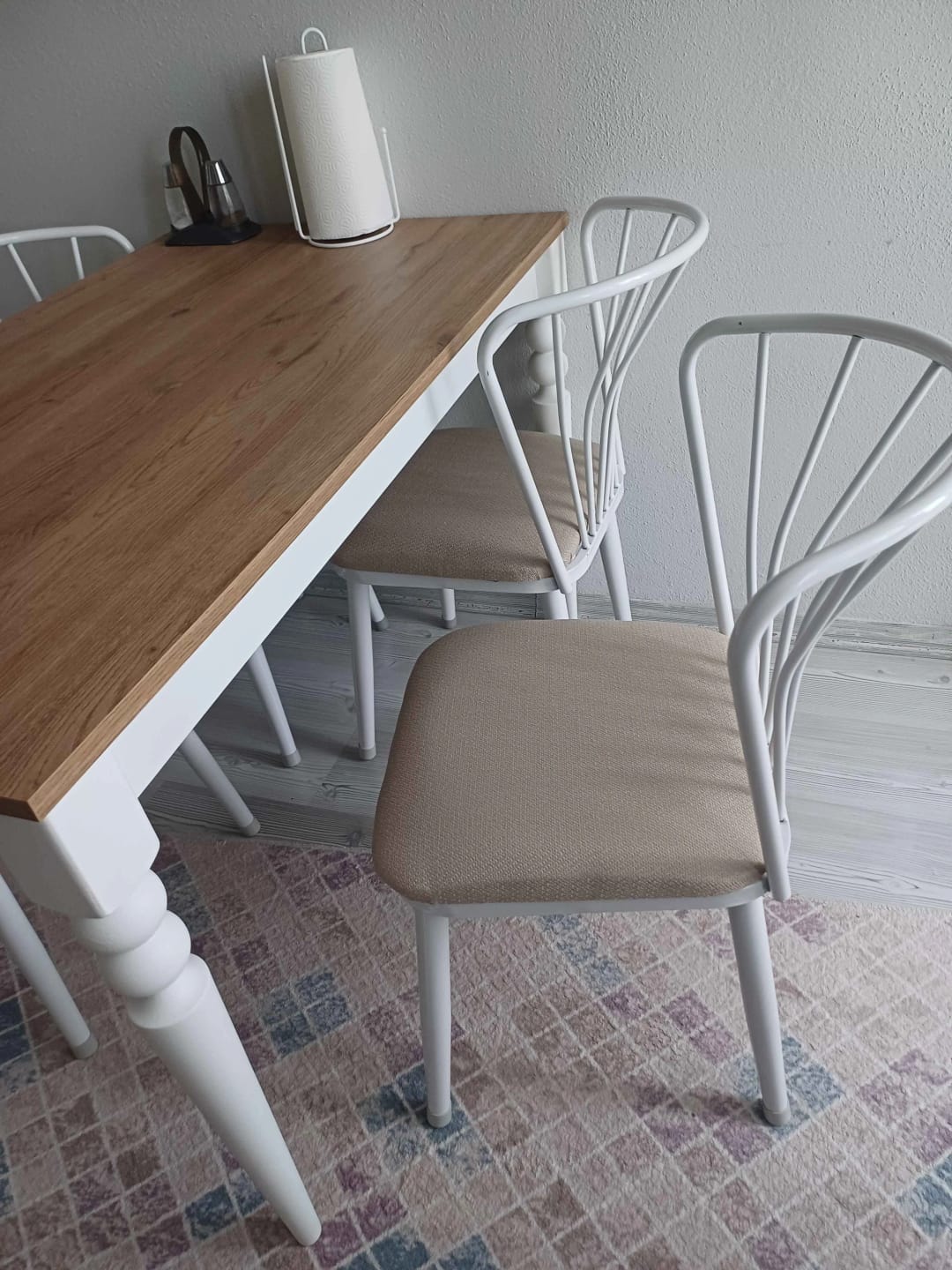 Customer photo review of Rani JC102 Mutfak Masa Sandalye Takımı Sepet Ceviz - Beyaz