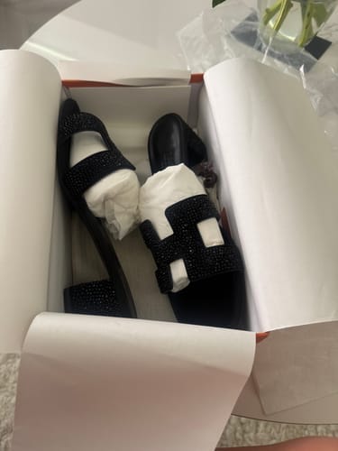 Customer photo review of HM 25C Oasis Sandal  Black Leather With Rhinestone 202835