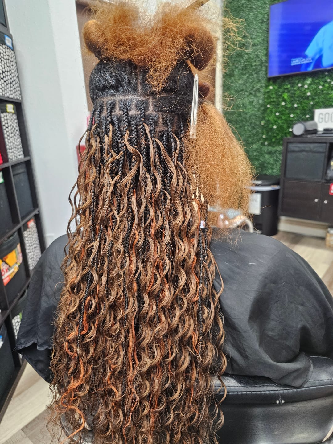 Customer photo review of Multi-Color Bulk Human Braiding Hair Set Deep Wave