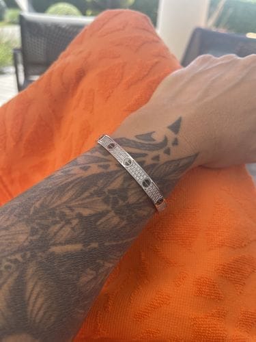 Customer photo review of LOVE BRACELET 6.1MM DIAMOND-PAVED CERAMIC