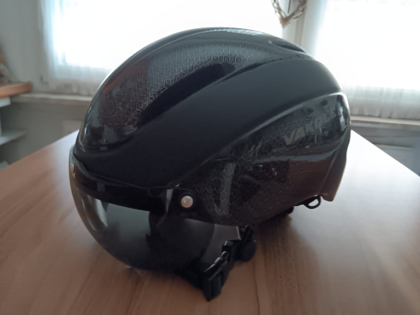 Customer photo review of Vakole Integrally Molded Bicycle Helmet with Magnetic Goggles