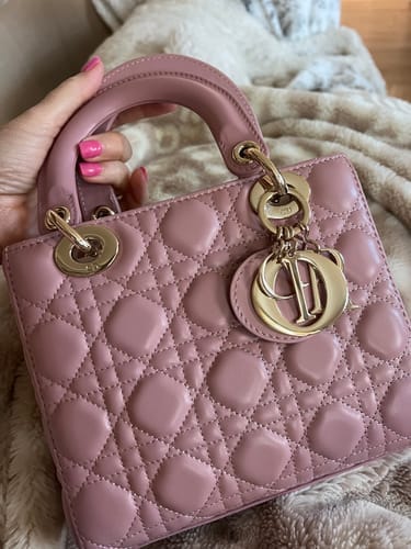 Customer photo review of SMALL LADY 20 POWDER PINK LAMBSKIN