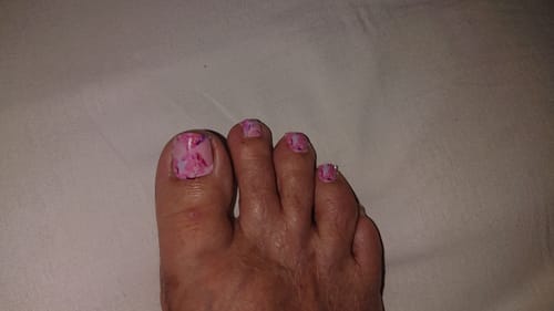 Veronika D. review of Flamingo Crystals image 1 out of 1