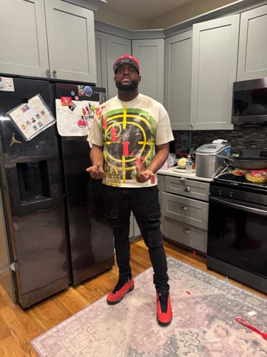 Customer photo review of Vale Forever Target Cream Tee